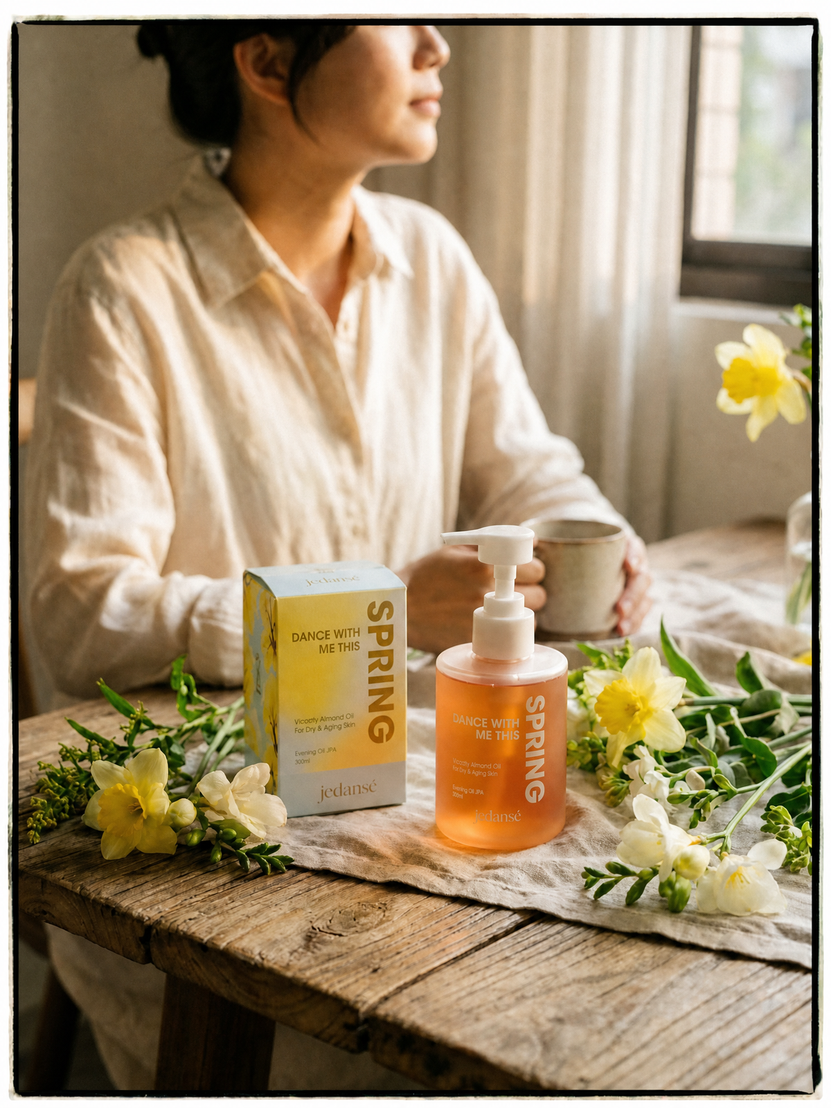 Dance With Me This Spring | Almond Shower Oil 300mL
